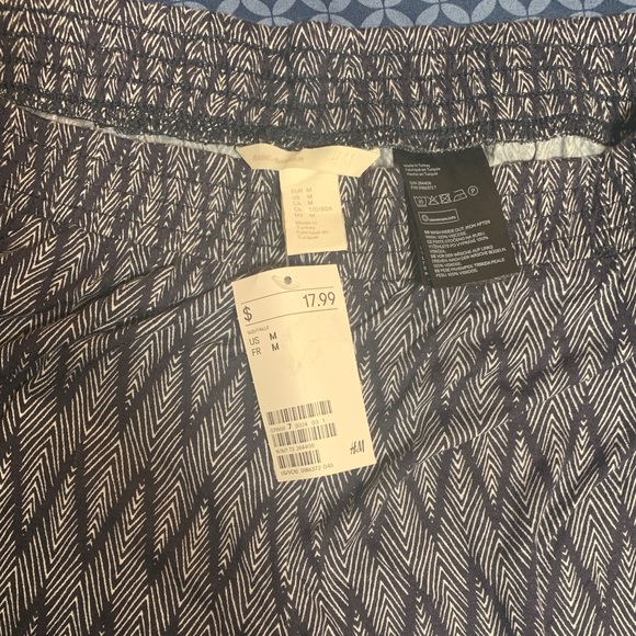 Pants - Picture 2 of 3